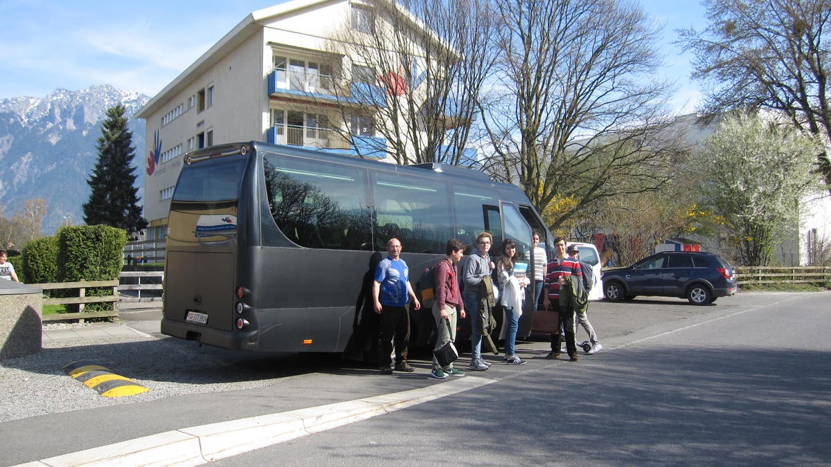 INTERNATIONAL SCHOOL RHEINTAL Die ISR Türen auch