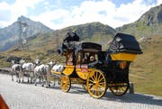 Normalerweise ist sie auf dem Gotthard-Pass unterwegs, nun fährt die legendäre Postkutsche in Horw auf. (Bild: Bruno Arnold, 17. September 2009)