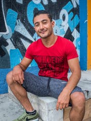 Naqibullah Bek beginnt jetzt eine EBA-Ausbildung im Lüftungsbau. (Bild: Andrea Stalder)