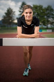 Eine derartige Hürde ist Chiara Scherrer am 8. Juni zum Verhängnis geworden. Nach überstandener Verletzung zeigt sie sich für die Universiade optimistisch. (Bild: Benjamin Manser)