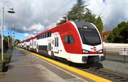 Visualisierung des Stadler-Doppelstöckers für Caltrain. (Bild: PD)