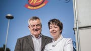 Innkeeper and cook Bernadette Lisibach together with Felix Bertschinger, owner of the restaurant Neue Blumenau. (Image: Benjamin Manser)