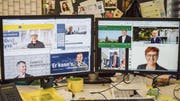 Für so viele Kandidatinnen und Kandidaten der Frauenfelder Stadtrats-Gesamterneuerungswahlen vom 10. Februar braucht es zwei Bildschirme. (Bild: Samuel Koch)