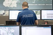 In Sachen Islamismus arbeiten die Luzerner Behörden im Ernstfall mit dem Nachrichtendienst des Bundes zusammen. Blick in die Einsatzleitzentrale der Luzerner Polizei. (Bild: Pius Amrein, Luzern, 6. Juni 2017) D