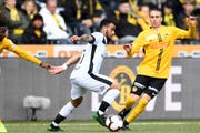 Dribbel- und abschlussstark: Carlinhos Júnior ist am Ball nur schwer zu stoppen. (Bild: Urs Lindt/Freshfocus, Bern, 28. April 2019)