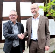 Hansueli Bircher übergibt das Verwaltungsratspräsidium an Philip Schneider. (Bild: PD)