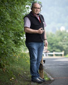Der Starter hat ein wachsames Auge. (Bild: Jakob Ineichen (Flüeli-Ranft, 19. Mai 2018))
