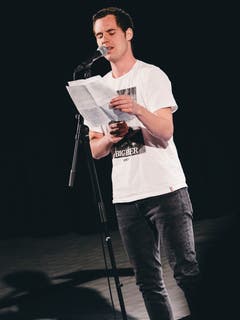 Der Schwyzer Kilian Küttel, Redaktor bei der Luzerner Zeitung, solidarisierte sich mit Enten («Stan Wawrinka der Tiere») und disste Schwäne («Snobs der Fauna»).