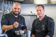 The two chefs of the Hotel Einstein: Moses Ceylan and Sebastian Zier (r.) (Image: Michel Canonica)
