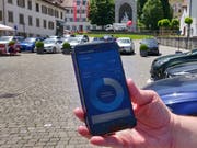 Wie in Stans auf dem Dorfplatz ist das Parkieren auch in Risch mit der App Parkingpay möglich. (Bild: Markus von Rotz, 25. Juni 2019)