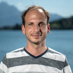 Michael Fuchs, SP, Küssnacht, Geologe, 1974. Motivation: «Ich engagiere mich für Mensch und Umwelt: faire Löhne, bezahlbare Krankenkassen, alternative Energien, gute Betreuungsangebote für Familien. Für alle statt für wenige.»