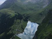 Kuhangriffe sollten nun auf dem Wanderweg bei der Bannalp kein Thema mehr sein. (Bild: Zéline Odermatt, Walenpfad, 5. August 2019)