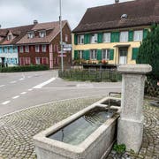 Johann Adam Walder praktizierte zwischen 1815 und 1930 und im Haus Zbinden (rechts) in Hurnen. (Bild: Markus Schär)