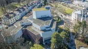 Das Gebäude des Theaters St.Gallen im Stadtpark mit Blick in Richtung Altstadt. Rechts daneben die Tonhalle. (Bild: Michel Canonica/Benjamin Manser - 8. März 2018)