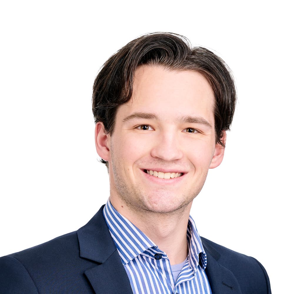 Fabian ab Yberg, Schwyz, Student, 1996. Motivation: «Heute werden wegweisende Entscheidungen für die Zukunft getroffen. Ich möchte diese Zukunft aktiv mitgestallten.»