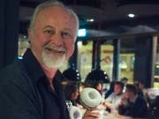 Die St.Galler DJ-Legende Johnny Lopez. (Bild: Peter Hummel - 12. Dezember 2018)