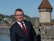 SP-Kantonsrat Jörg Meyer aus Adligenswil, der in die Regierung will, möchte sich den Gewerbevereinen vorstellen. (Bild: Corinne Glanzmann, Luzern, 18. April 2018)