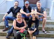 Das OK (von links): Peter Baggenstos, Karin Omlin, Roli Küffer, Bettina Küffer, Markus Qsi Felber. (Bild PD)