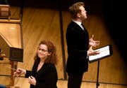 Dirigentin Emmanuelle Haïm und Tim Mead (Countertenor).