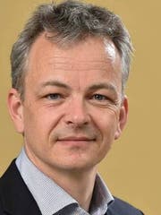 Daniel Kübler ist Professor für Politikwissenschaft an der Universität Zürich und Abteilungsleiter am Zentrum für Demokratie Aarau (ZDA).