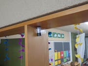 Mit kleinen Dosimetern kann die Radonkonzentration gemessen werden. (Bild: PD)