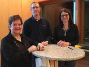 Sie referierten (von links): Miriam Schriber von Pro Senectute, Hausarzt Martin Sigg und Monika Keller, Leiter der Kesb Obwalden. (Bild: PD)