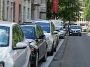 Sind gefragt: Parkplätze in der Luzerner Innenstadt, hier an der Sempacherstrasse. (Bild: Corinne Glanzmann, 3. Juli 2017)