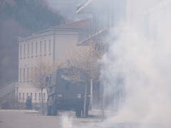 Im Übungsdorf Aeuli wird die Befreiung eines Dorfes von Terroristen geübt.