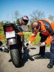 Der Töfffahrer war mit rund 1,3 Promille unterwegs. (Symbolbild: Reto Martin)