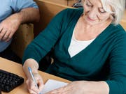Der Bund will Weiterbildungen für ältere Arbeitnehmende mitfinanzieren. (Bild: Shutterstock)