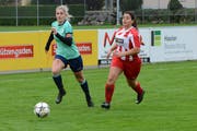 Diana Brändle (links) war kaum zu halten und krönte ihre Vorstellung mit zwei Toren. (Bild: Beat Lanzendorfer)