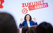 SPD-Chefin Andrea Nahles nach einer Klausurtagung der Parteispitze im Willy-Brandt-Haus in Berlin. (Bild: Gregor Fischer/DPA, 11. Februar 2019)