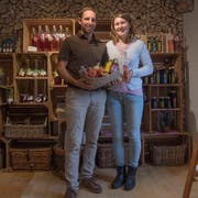Markus und Sonja Bernhardsgrütter haben erst kürzlich einen Hofladen eröffnet. (Bild: Lisa Jenny)