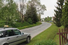 Ankunft in Brodziszów. Die kleine Gemeinde hiess bis 1945 Dittmannsdorf und ist der alte Heimatort Manfred Welzels.