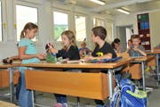 Ennetmooser Primarschüler beim Unterricht. (Bild: Matthias Piazza (Ennetmoos, 21. August 2017))