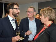 Braunaus Gemeindepräsident David Zimmermann (links) im Gespräch mit der Thurgauer Regierungspräsidentin Cornelia Komposch. (Bilder: Christoph Heer)