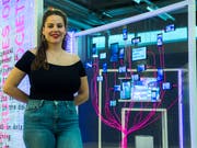 Das Kunstwerk von Regula Perschak (ZH, 25) hinterfragt die Algorithmen einer Bilderkennungssoftware. (Bild: Dominik Wunderli, Luzern, 21. Juni 2019)