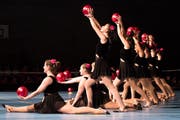 Die Gruppe 3 mit ihrer Kür mit Ball am letztjährigen Schauturnen. (Bild: Thi My Lien Nguyen (12.11.2017)