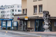 Die alte Postfiliale im Gemeindehaus von Adligenswil ist bald Vergangenheit: im Oktober verlegt die Post ihren Standort in den Migros-Partner. (Bild: Roger Gruetter, Adligenswil, 18. Februar 2018)