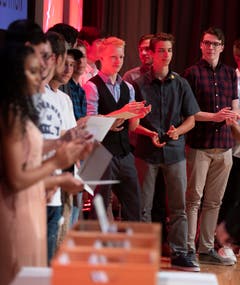 Impressionen von der Lehrabschlussfeier in der Aula Cher in Sarnen. (Bild: Roger Zbinden, (Sarnen, 7. Juli 2018))