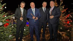 Numa Bischof Ullmann (Luzerner Sinfonieorchester), Fritz Erni (Art Deco Hotel Montana), Tourismus Forum Präsident Jörg Lienert und Bruno H. Schöpfer, Bürgenstock Resort. (Bilder: Marcel Habegger) Hier geht es zu weiteren Bildern.