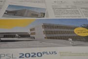 Im Lütisburger Mitteilungsblatt «aktuell» dreht sich derzeit ein Grossteil des Inhalts um «PSL 2020plus». (Bilder: Timon Kobelt)