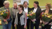 Der Gemeinderat von Pfyn in neuer Besetzung: Mathis Müller (neu), Walter Thürig (bisher), Gemeindepräsidentin Jacqueline Müller (bisher), Hansueli Ott (bisher) sowie Karin Grossglauser und Monika Sonderegger (beide neu). Der bisherige und wiedergewählte Gemeinderat Roger Knuchel fehlte. (Bild: Stefan Hilzinger)