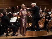 Sir Simon Rattle dirigiert das London Symphony Orchestra mit Magdalena Kozena als Solistin in Shéhérazade. Bild: Priska Ketterer / Lucerne Festival