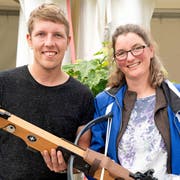 Konzentriert dabei: Simon Meisel und Renate Schmid. (Bild: Andreas Taverner)