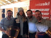 Die «Husmusig» im Schweizer Haus mit der 20-jährigen WM-Teilnehmerin Aline Danioth. (Bild: PD)