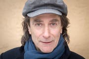 Anwohner Richard Hirzel, auch bekannt als Clown Pic Bild: Urs Bucher