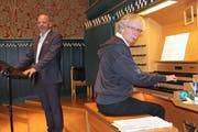 Bariton Bernhard Bichler und Organist Daniel Walder. (Bild: Manuela Olgiati)