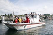 Die Feuerwehr Luzern präsentiert sich der Bevölkerung in der Stadt. Im Bild das Löschboot «Donner». (Archivbild: Manuela Jans)