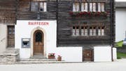 Musste viel Macht abgeben, jetzt bestimmt sie mit: Regionale Raiffeisen-Bank. (Bild: Gatean Bally/Keystone)